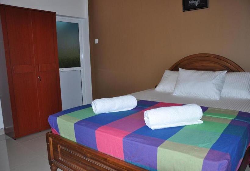 Пансион Summerland Residence