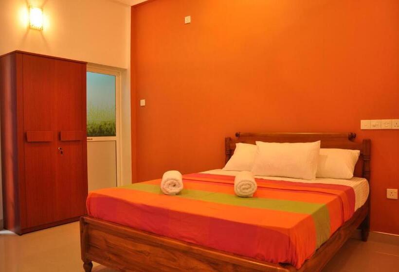 Пансион Summerland Residence