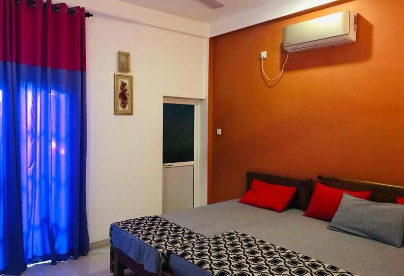 Пансион Summerland Residence