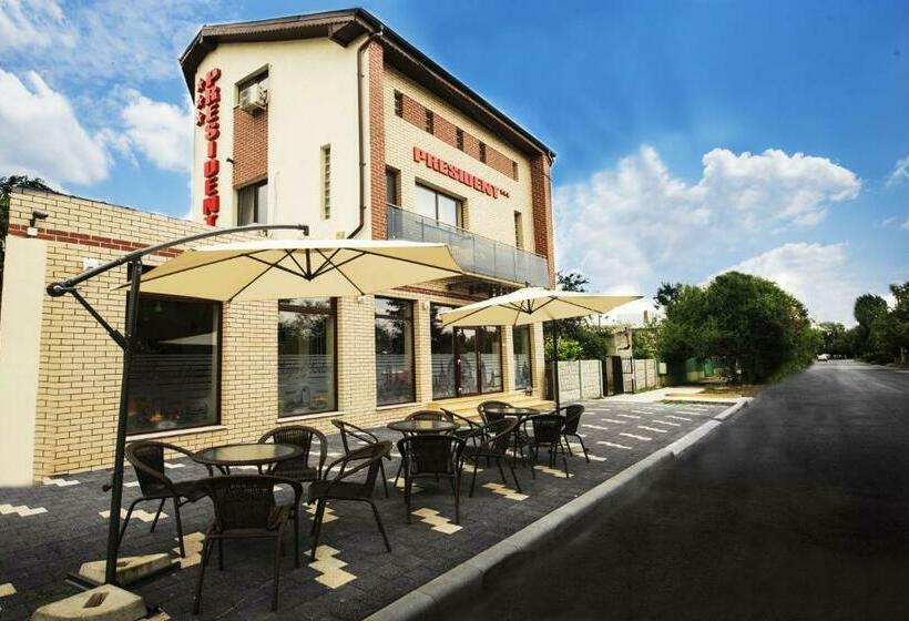 Pensiunea President City