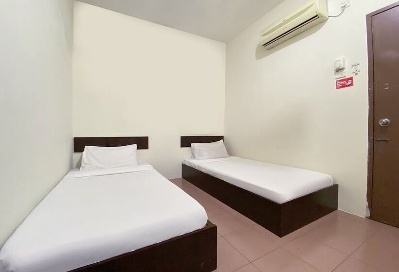 Spot On 89907 Motel Impian