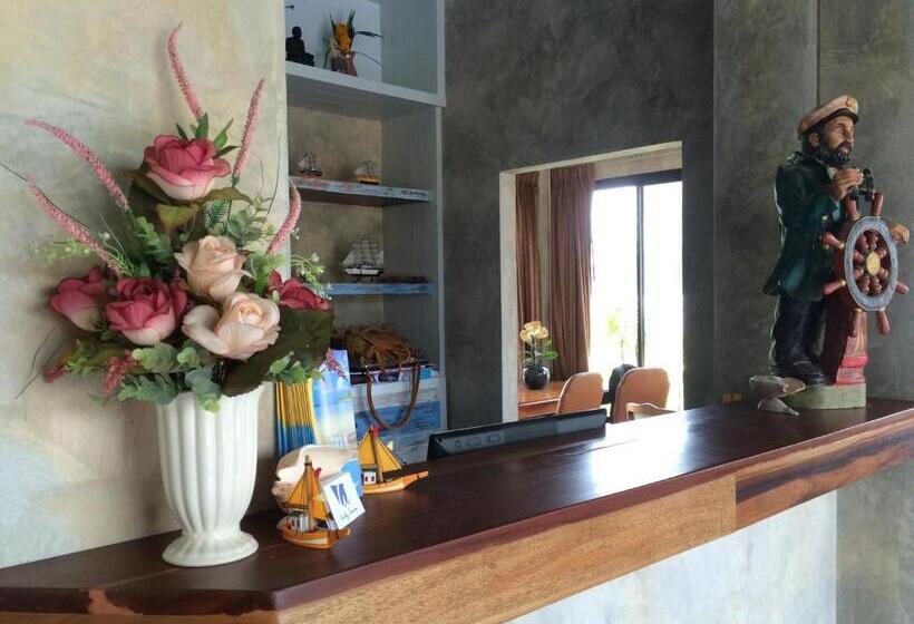 Windy Seaview Resort