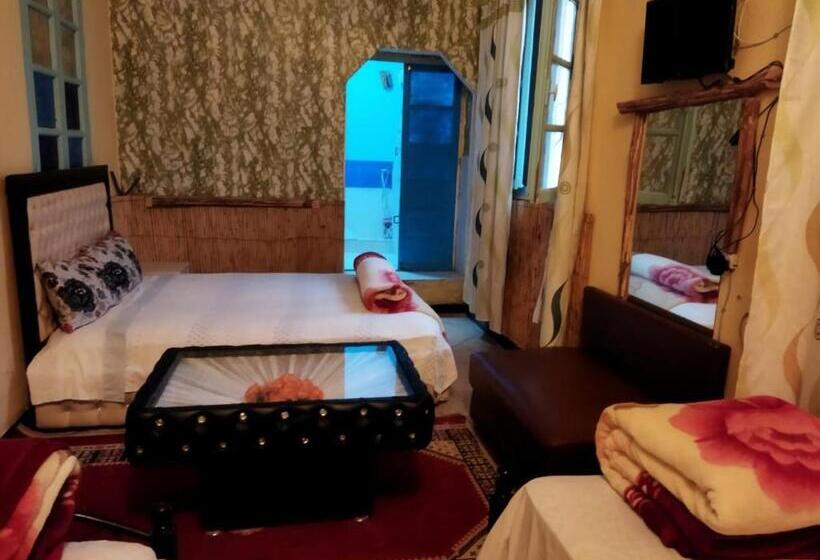 هاستل Riad Dar Karaz