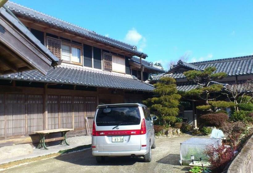 B & B Nishimine