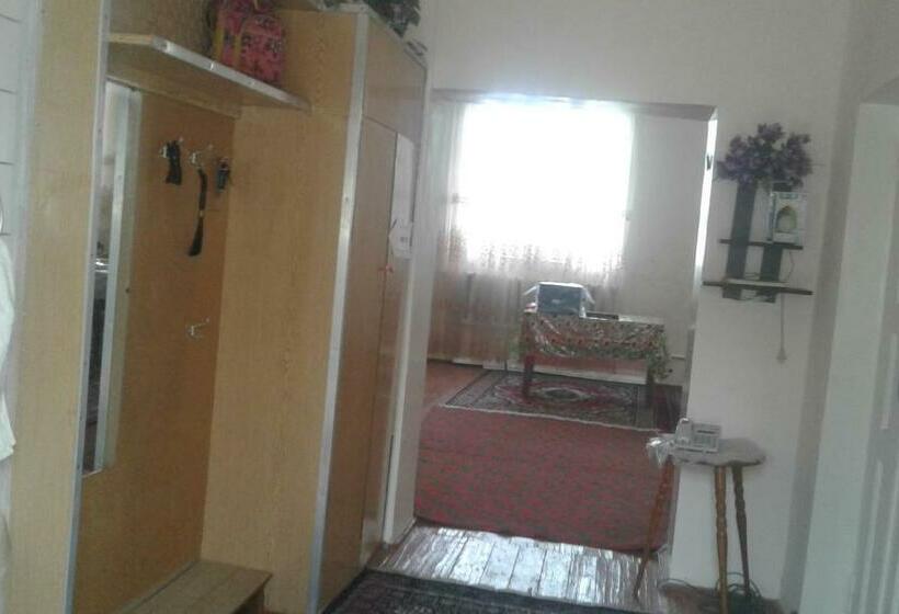 مبيت وإفطار Western House