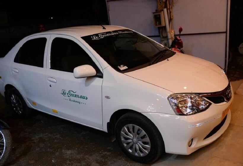 호텔 Le Emerald Residency