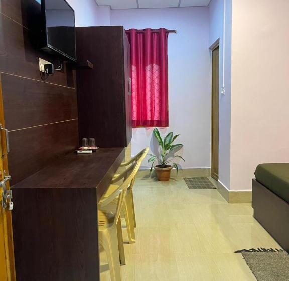 Отель Purnima Residency