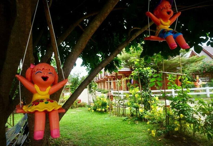 Ruean Phet Sawoei Resort