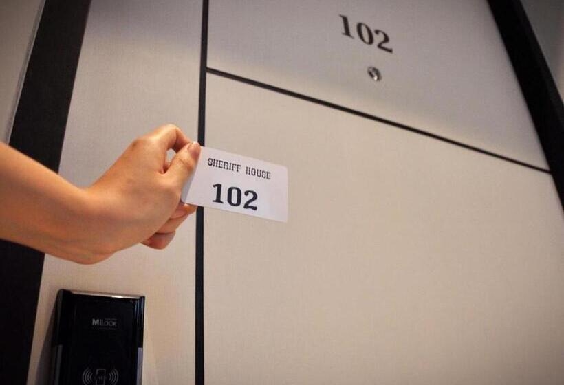 호텔 Ban Nai Amphoe