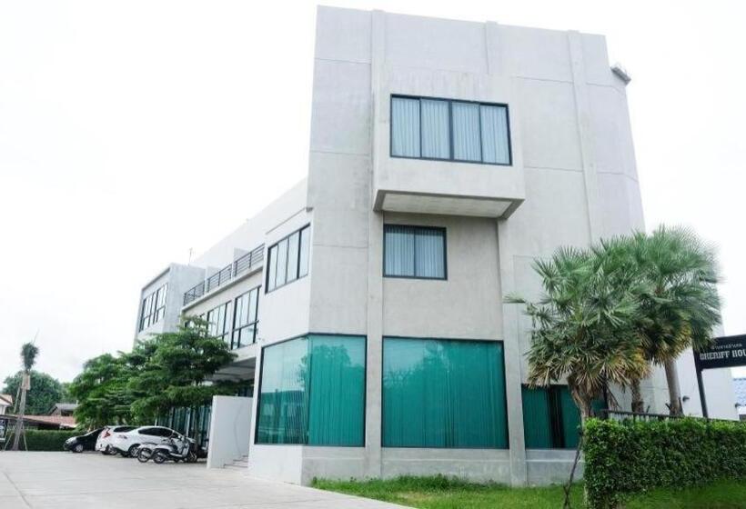 호텔 Ban Nai Amphoe