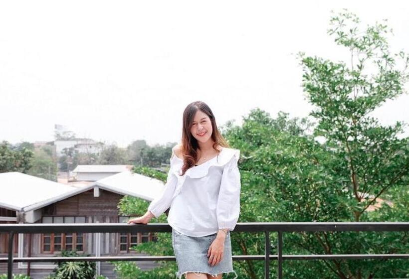 호텔 Ban Nai Amphoe