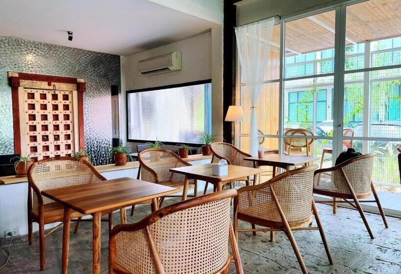 호텔 Ban Nai Amphoe