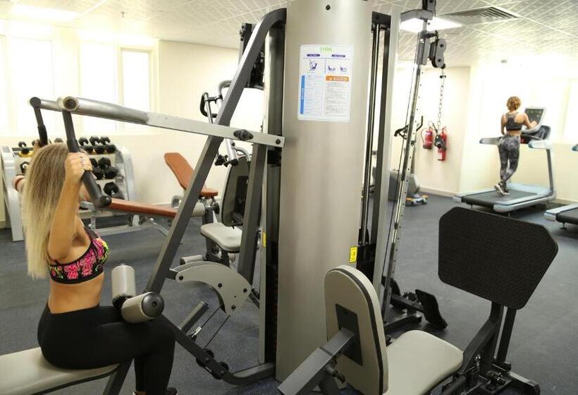 Uptown Hotel Apartment Fujairah By Gewan