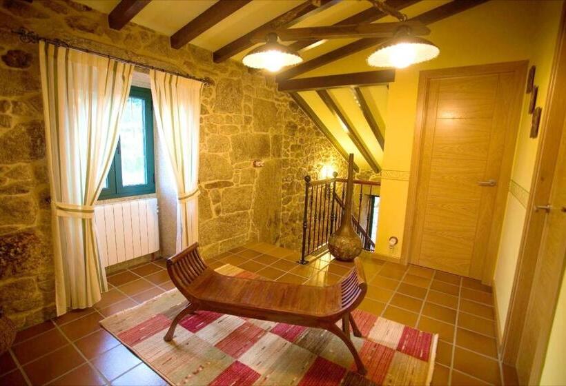 Elegant House In Cuntis With Pool