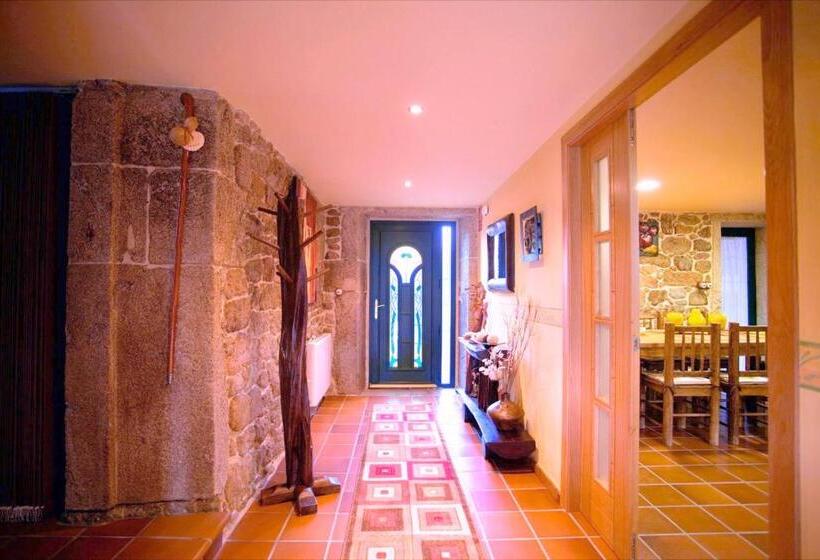 Elegant House In Cuntis With Pool