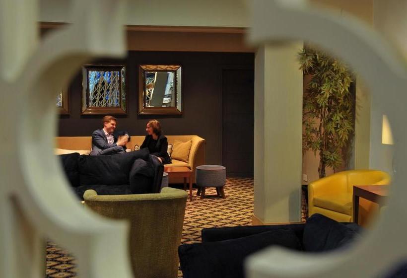 Antoinette Hotel Wimbledon