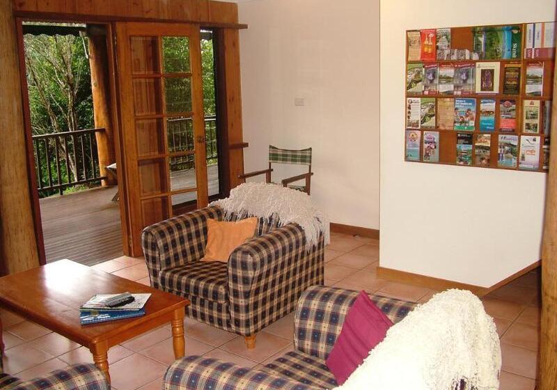 فندق Atherton Blue Gum