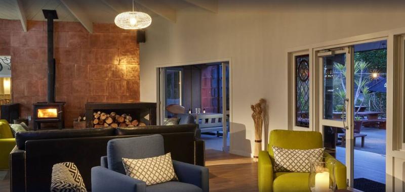 בית מלון כפרי Awaroa Lodge