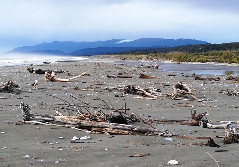 בית מלון כפרי Awatuna Homestead