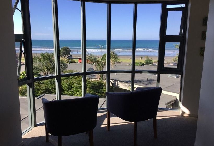 فندق Beachpoint Apartments