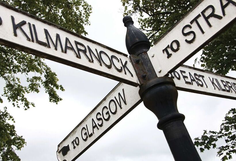 בית מלון כפרי Best Western Glasgow South Eglinton Arms