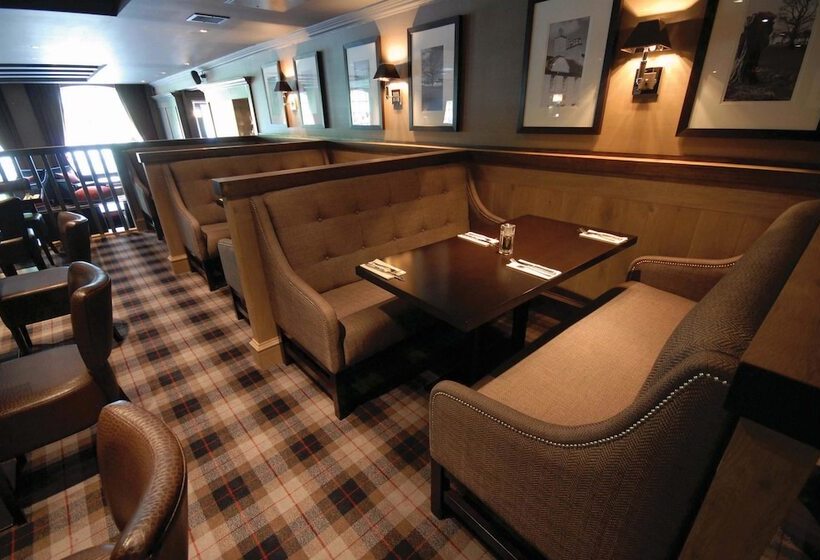 בית מלון כפרי Best Western Glasgow South Eglinton Arms