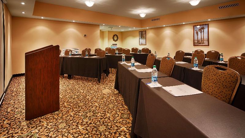 호텔 Best Western Plus Westgate Inn And Suites