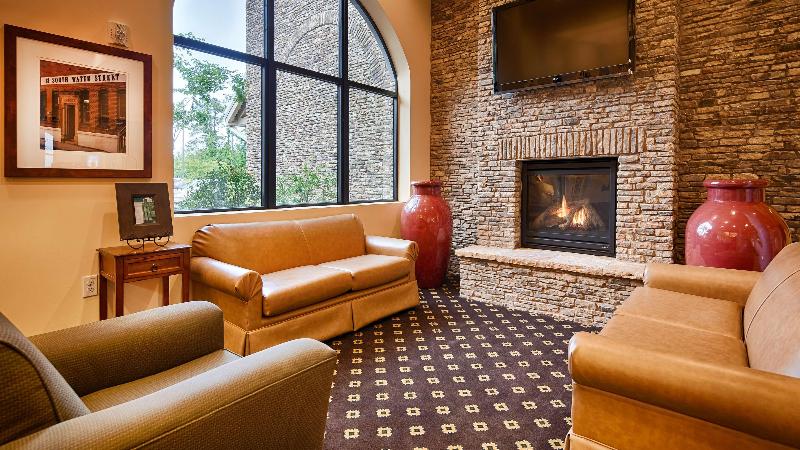 호텔 Best Western Plus Westgate Inn And Suites