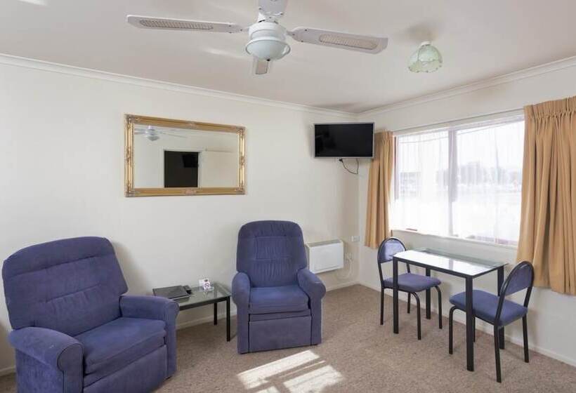 فندق Bk's Rotorua Motor Lodge