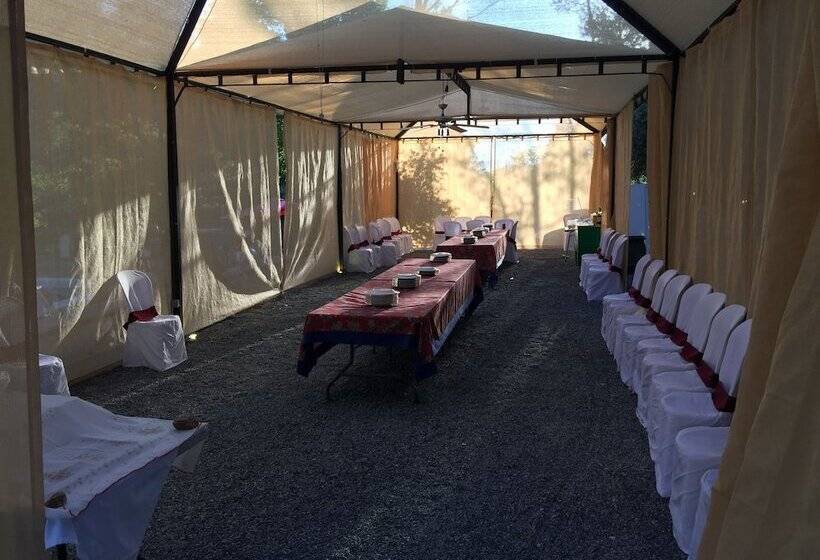 هتل Casas Cueva Y Cortijo La Tala En Guadix