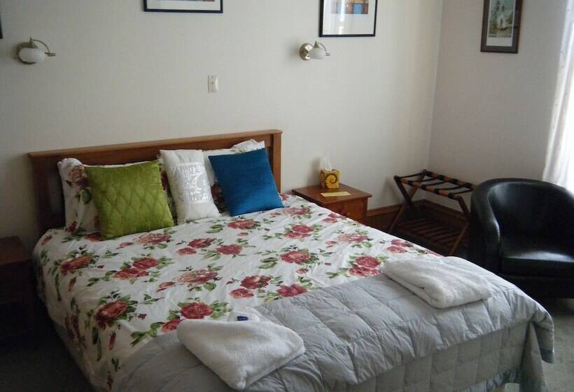 فندق Collingwood Manor