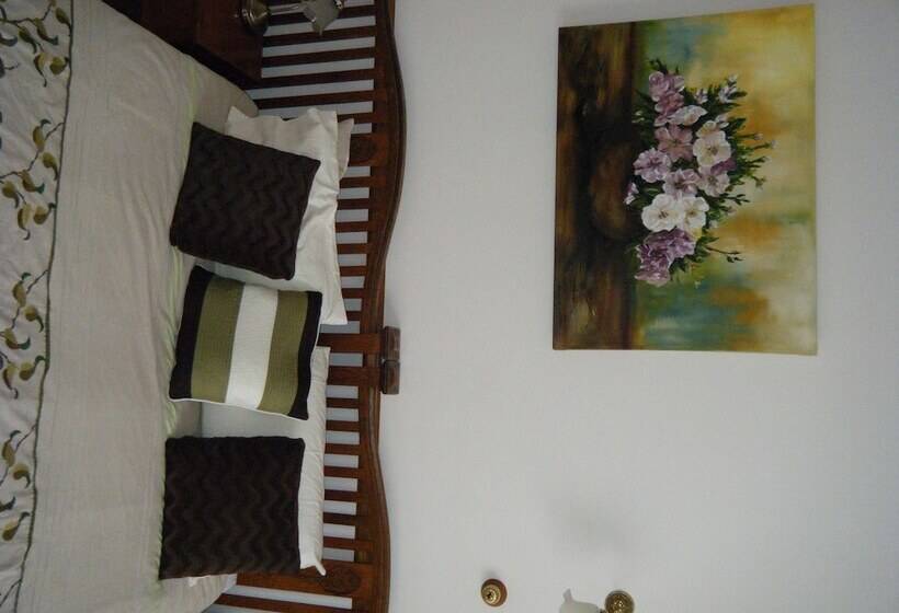 فندق Collingwood Manor