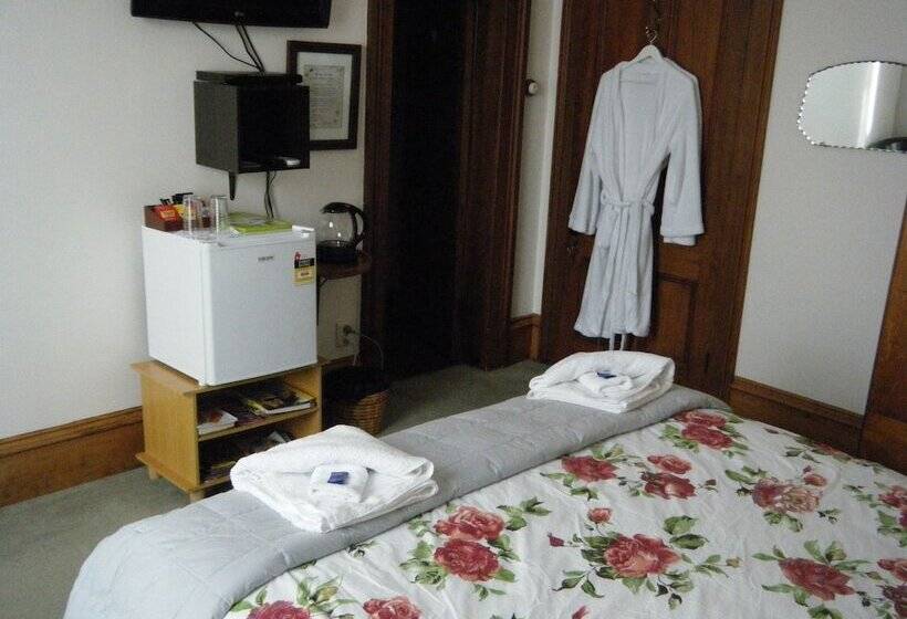 فندق Collingwood Manor