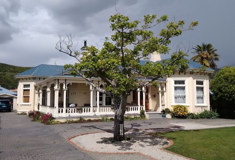 فندق Collingwood Manor