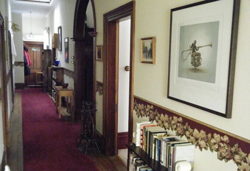 فندق Collingwood Manor