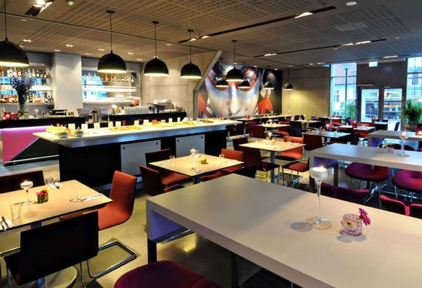 Comfort Hotel Square