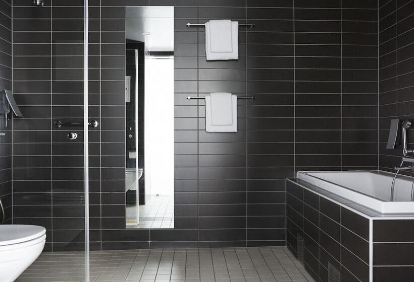 Comfort Hotel Square