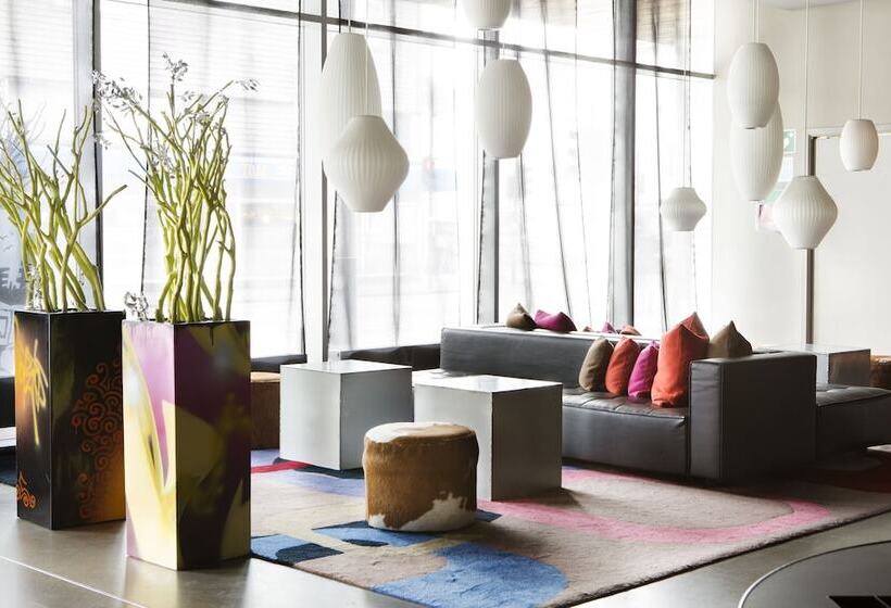 Comfort Hotel Square