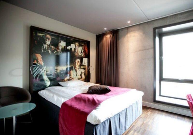 Comfort Hotel Square