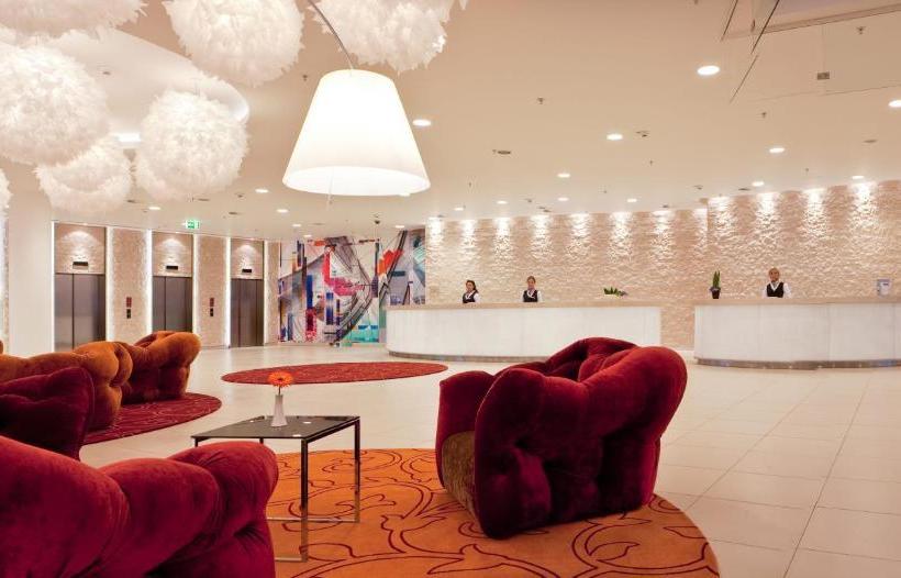 Отель Crowne Plaza St. Petersburg Airport, An Ihg