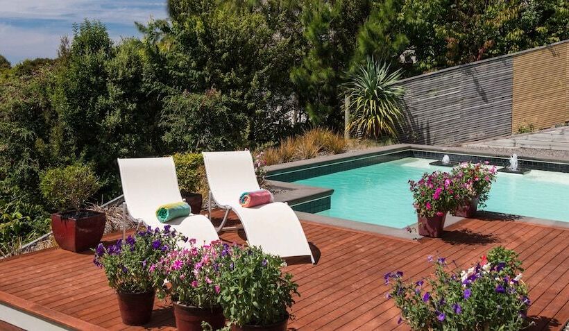 هتل Decks Of Paihia