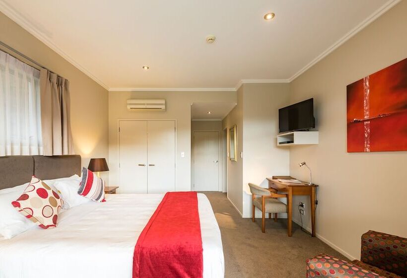 هتل Decks Of Paihia