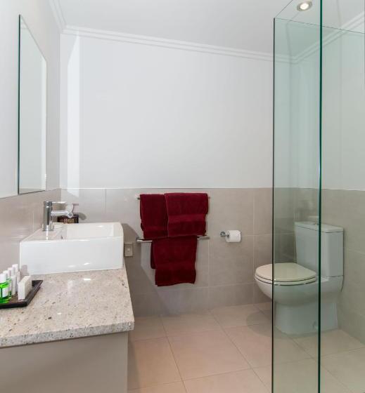 هتل Decks Of Paihia