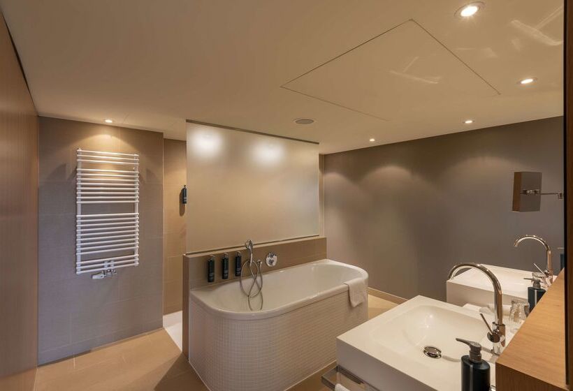 هتل Doubletree By Hilton Vienna Schonbrunn