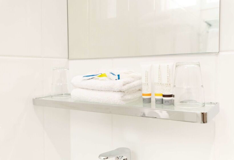 هتل Econo Lodge Mildura