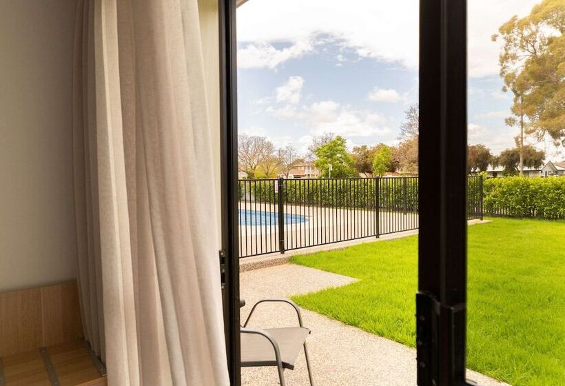 هتل Econo Lodge Mildura