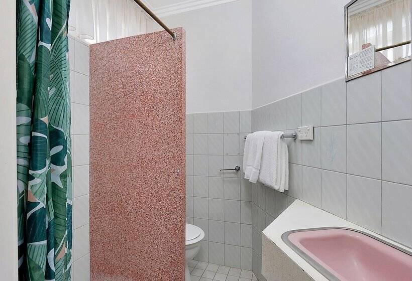 هتل Econo Lodge Mildura