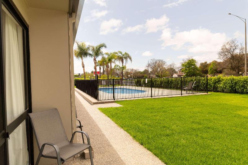 هتل Econo Lodge Mildura