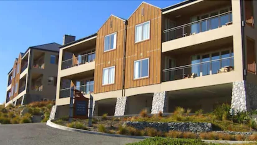 בית מלון כפרי Fable Terrace Downs Resort By Mgallery