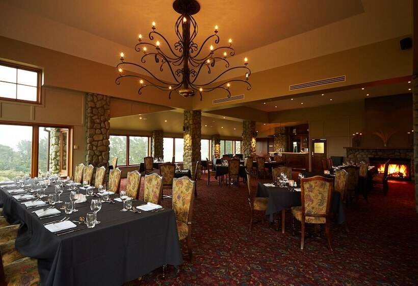 בית מלון כפרי Fable Terrace Downs Resort By Mgallery